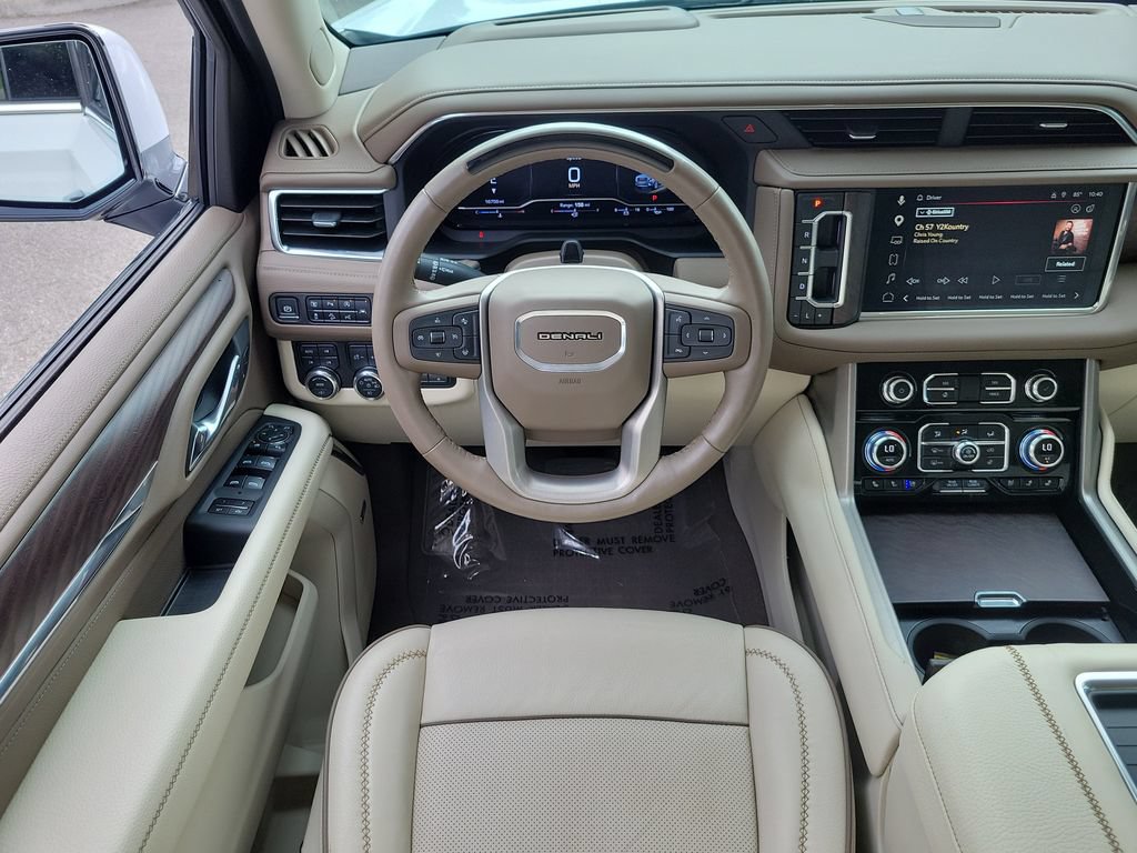 Certified 2024 GMC Yukon XL Denali w/ Denali Reserve Package AWD/4WD image 18