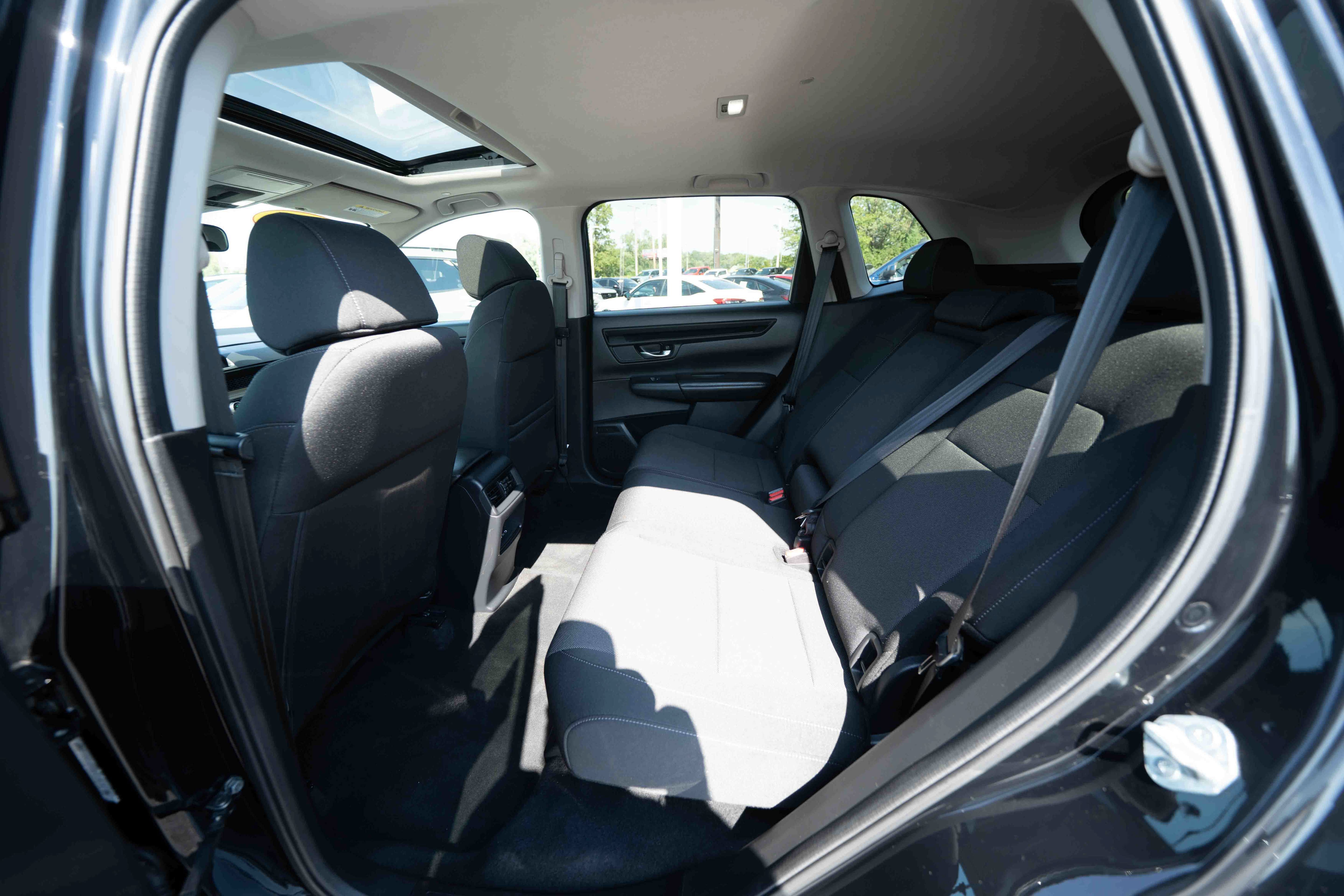 Used 2025 Honda CR-V EX image 23