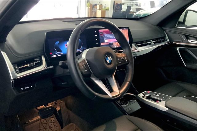 Used 2026 BMW X1 xDrive28i AWD/4WD image 7