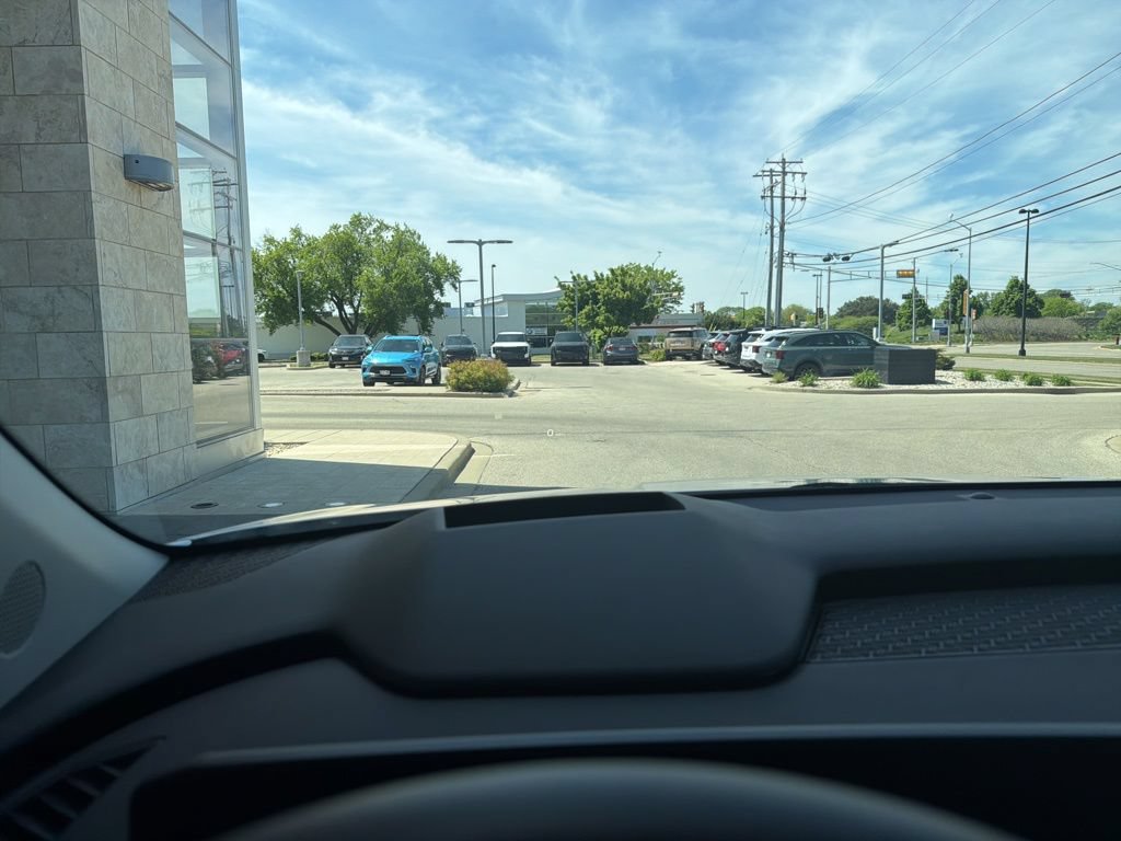 Used 2025 Kia Carnival SX Prestige FWD image 18