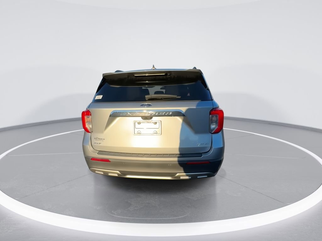 Used 2023 Ford Explorer XLT w/ Equipment Group 202A image 7