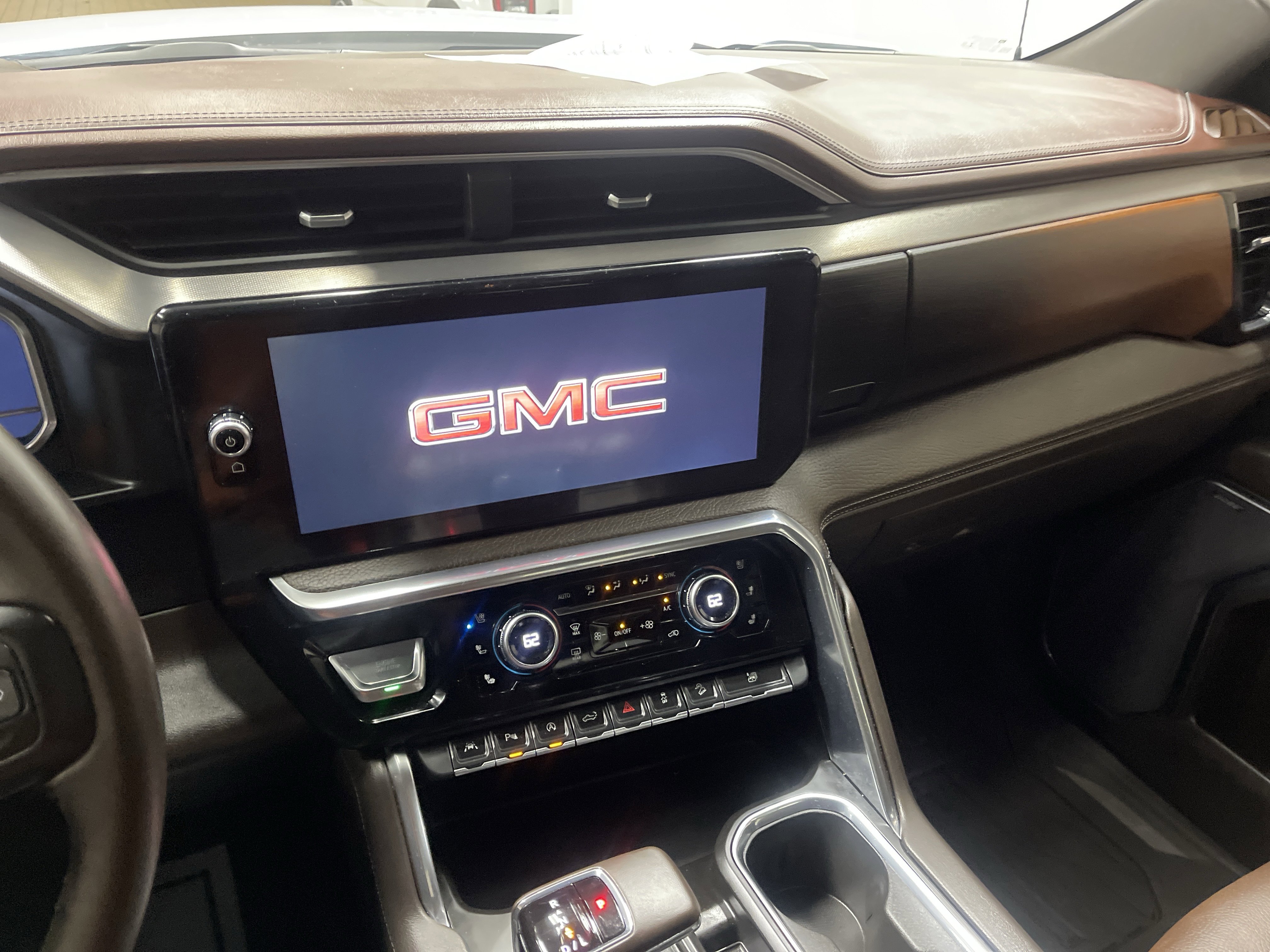 Used 2023 GMC Sierra 1500 Denali w/ Technology Package AWD/4WD image 28