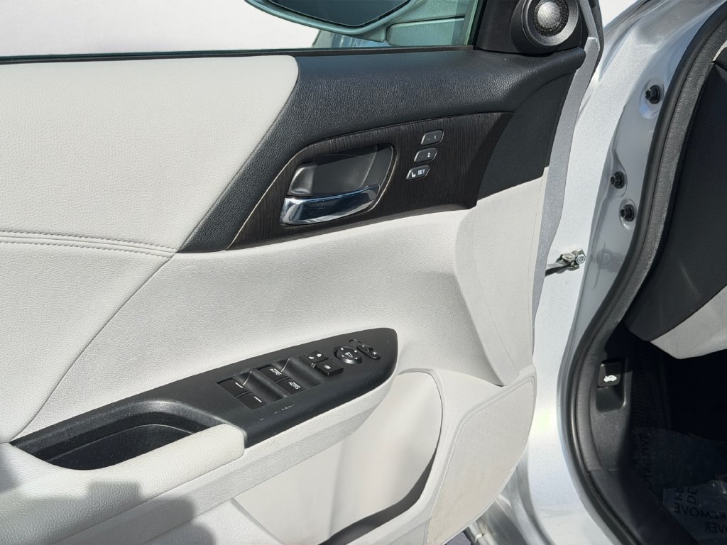 Used 2013 Honda Accord EX-L image 15