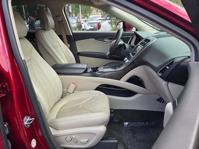 Used 2018 Lincoln MKX Reserve FWD image 17