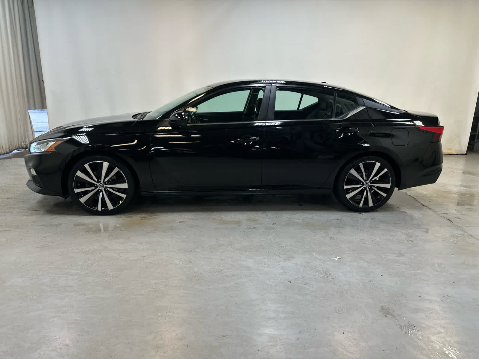 Certified 2019 Nissan Altima 2.5 SR FWD image 8