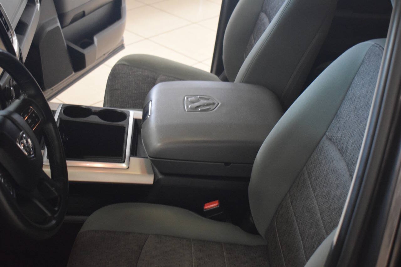 Used 2015 RAM 1500 Big Horn AWD/4WD image 38