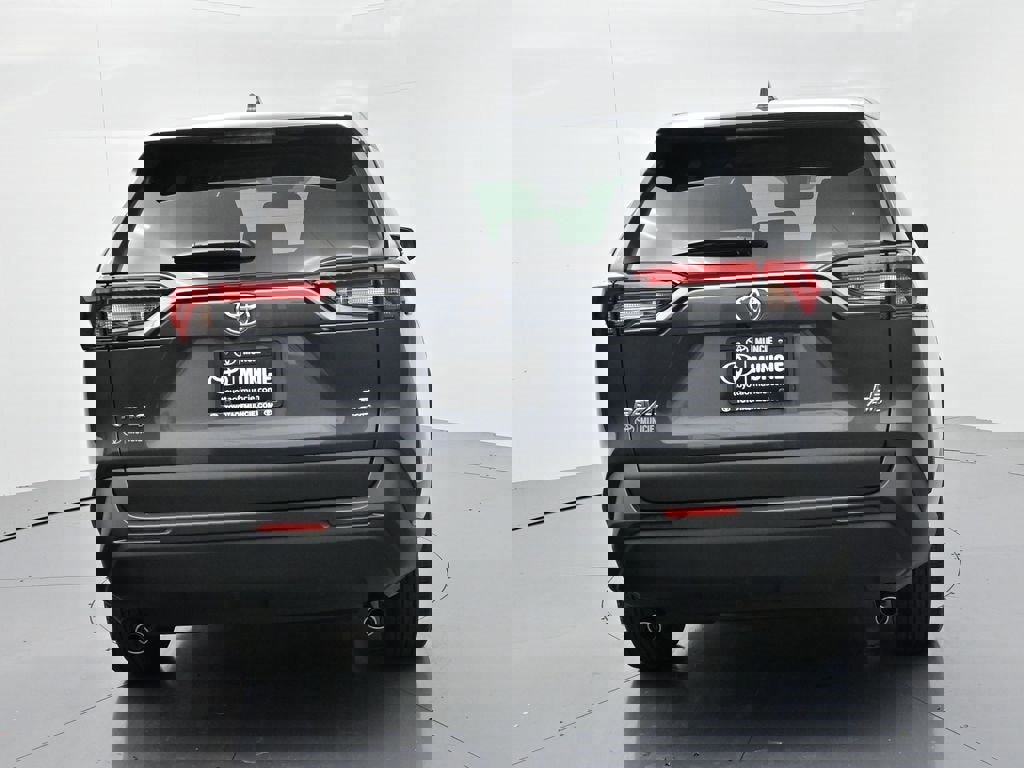 New 2025 Toyota RAV4 LE image 7