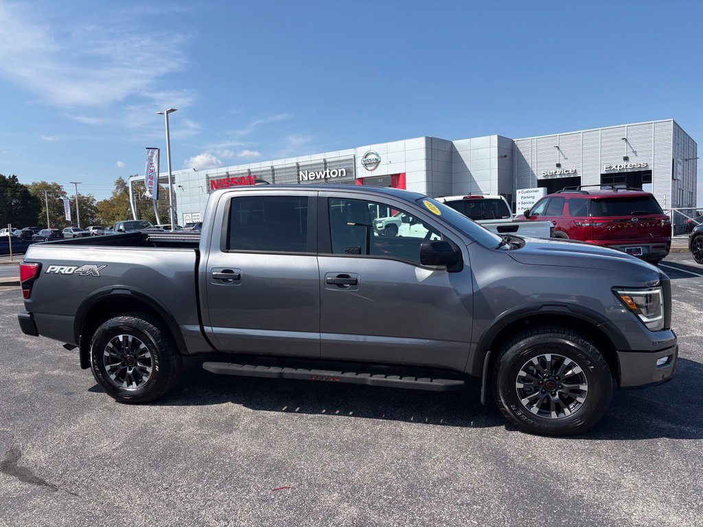 Used 2024 Nissan Titan PRO-4X w/ Pro-4x Utility Package AWD/4WD image 4