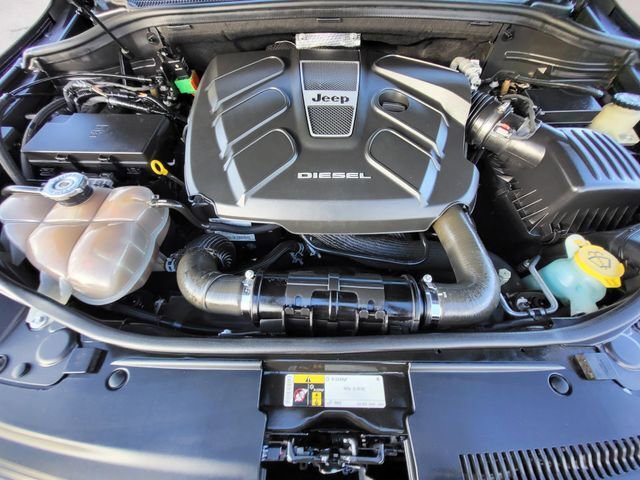 Used 2015 Jeep Grand Cherokee Summit w/ Platinum Series Group AWD/4WD image 11