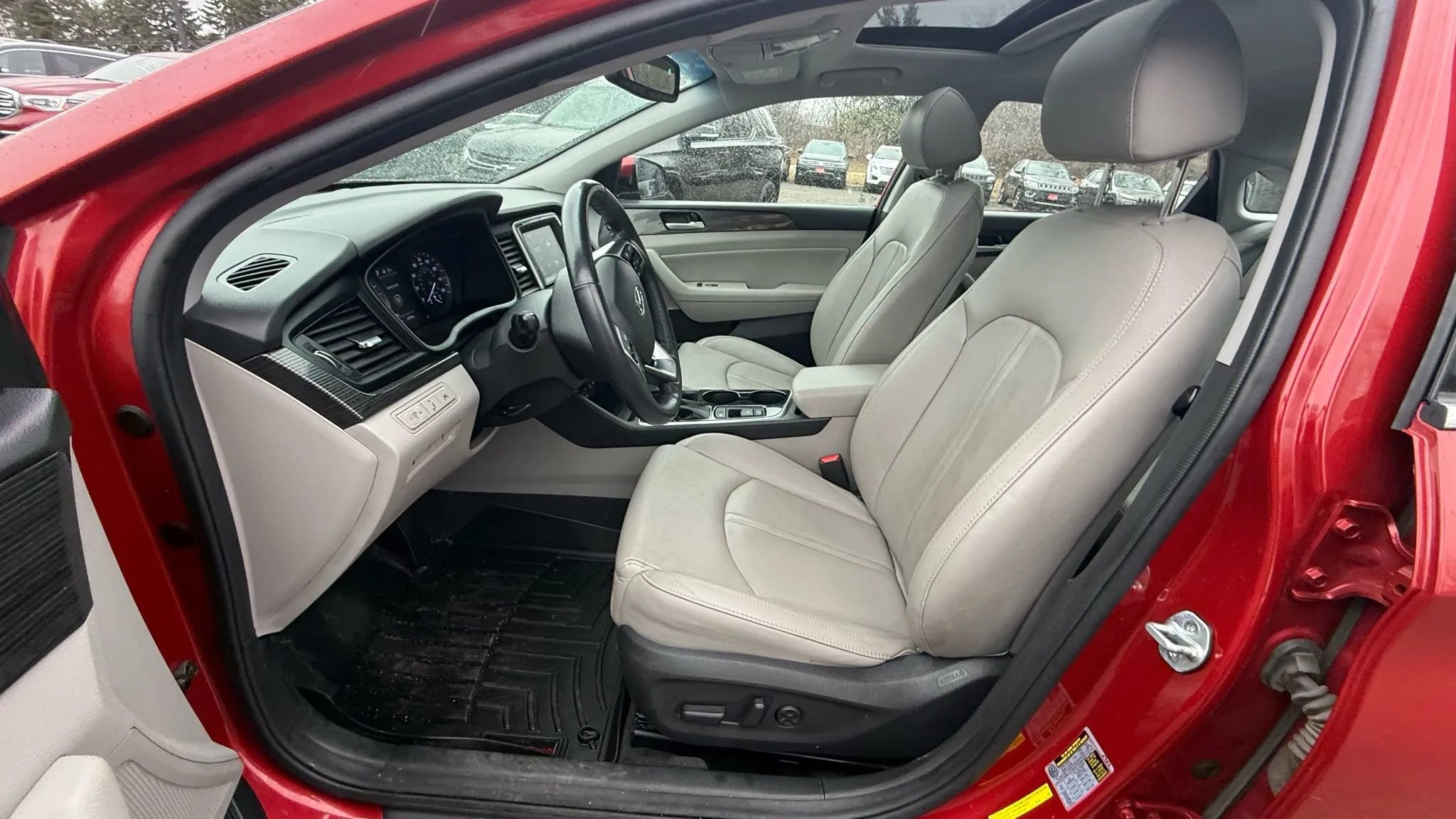 Used 2018 Hyundai Sonata Limited image 14