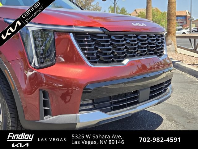Certified 2025 Kia Sorento EX w/ Panoramic Sunroof Package AWD/4WD image 2