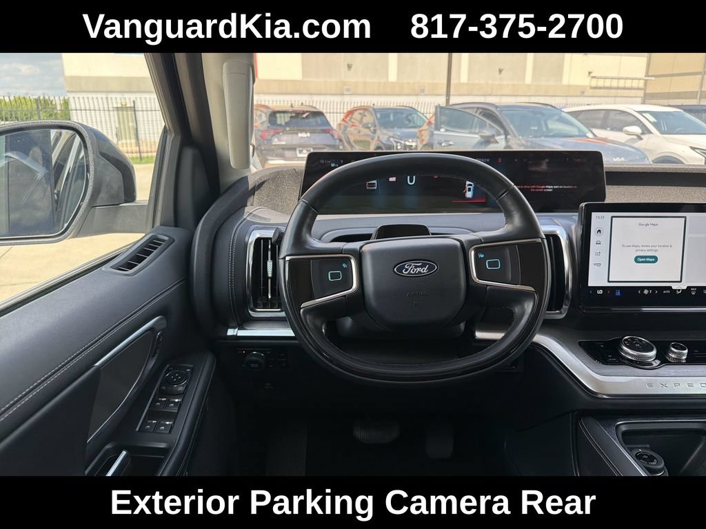 Used 2025 Ford Expedition Platinum AWD/4WD image 13