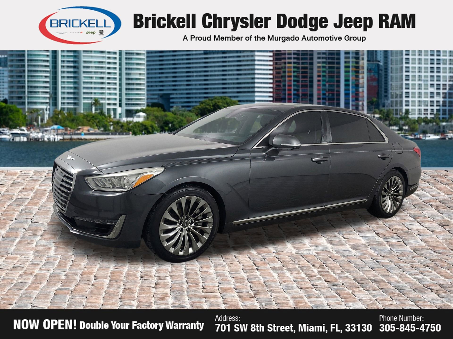 Used 2017 Genesis G90 3.3T Premium RWD image 5