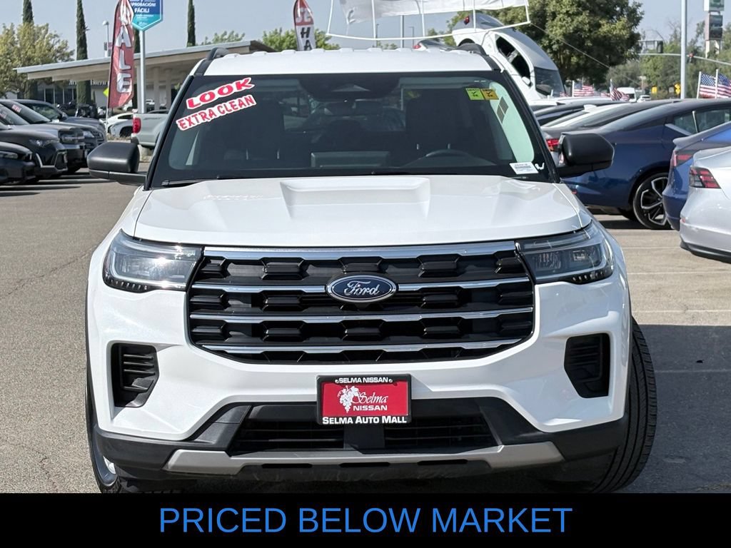 Used 2025 Ford Explorer Active RWD image 3