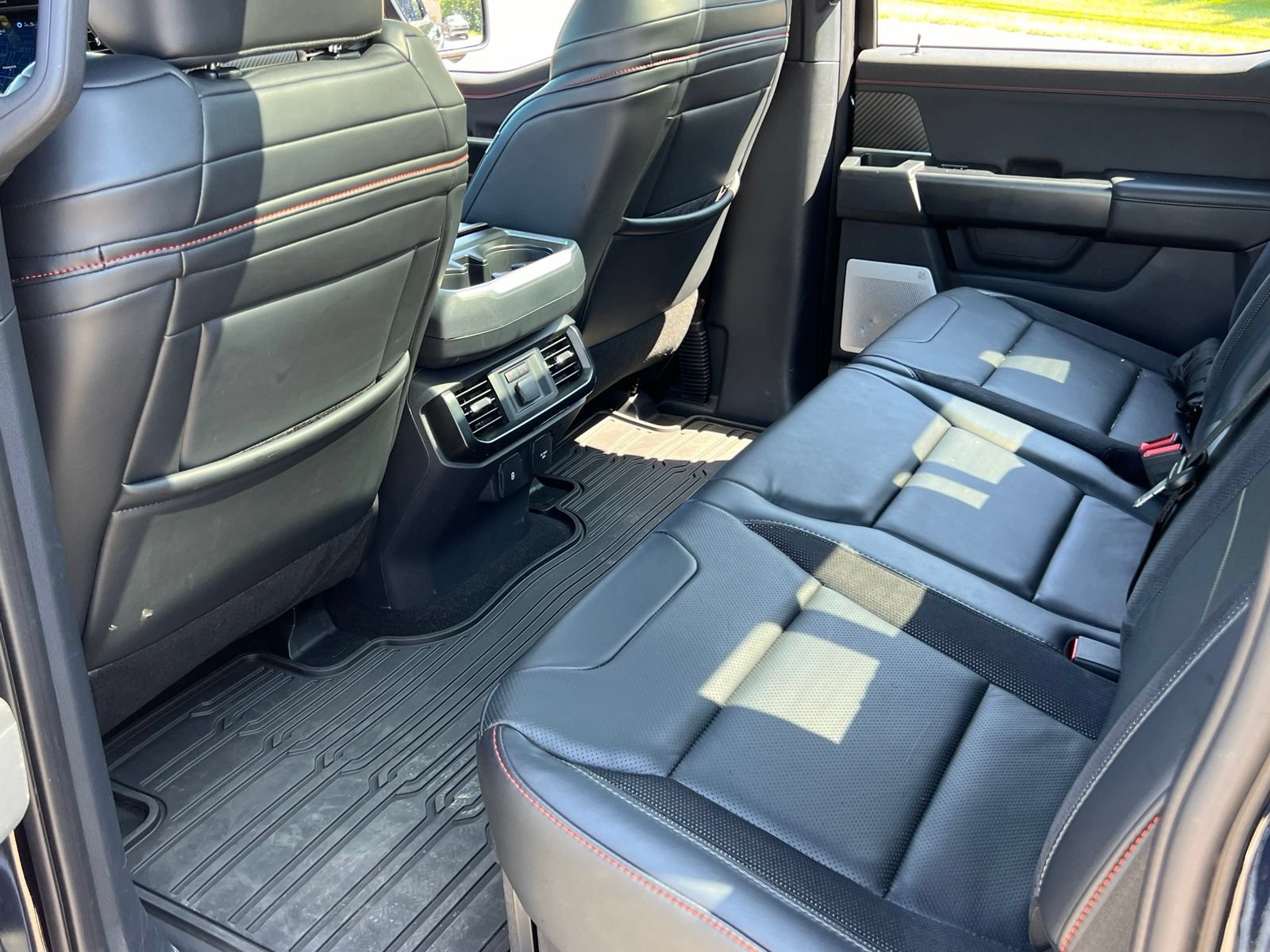 Used 2025 Ford F150 Raptor AWD/4WD image 23