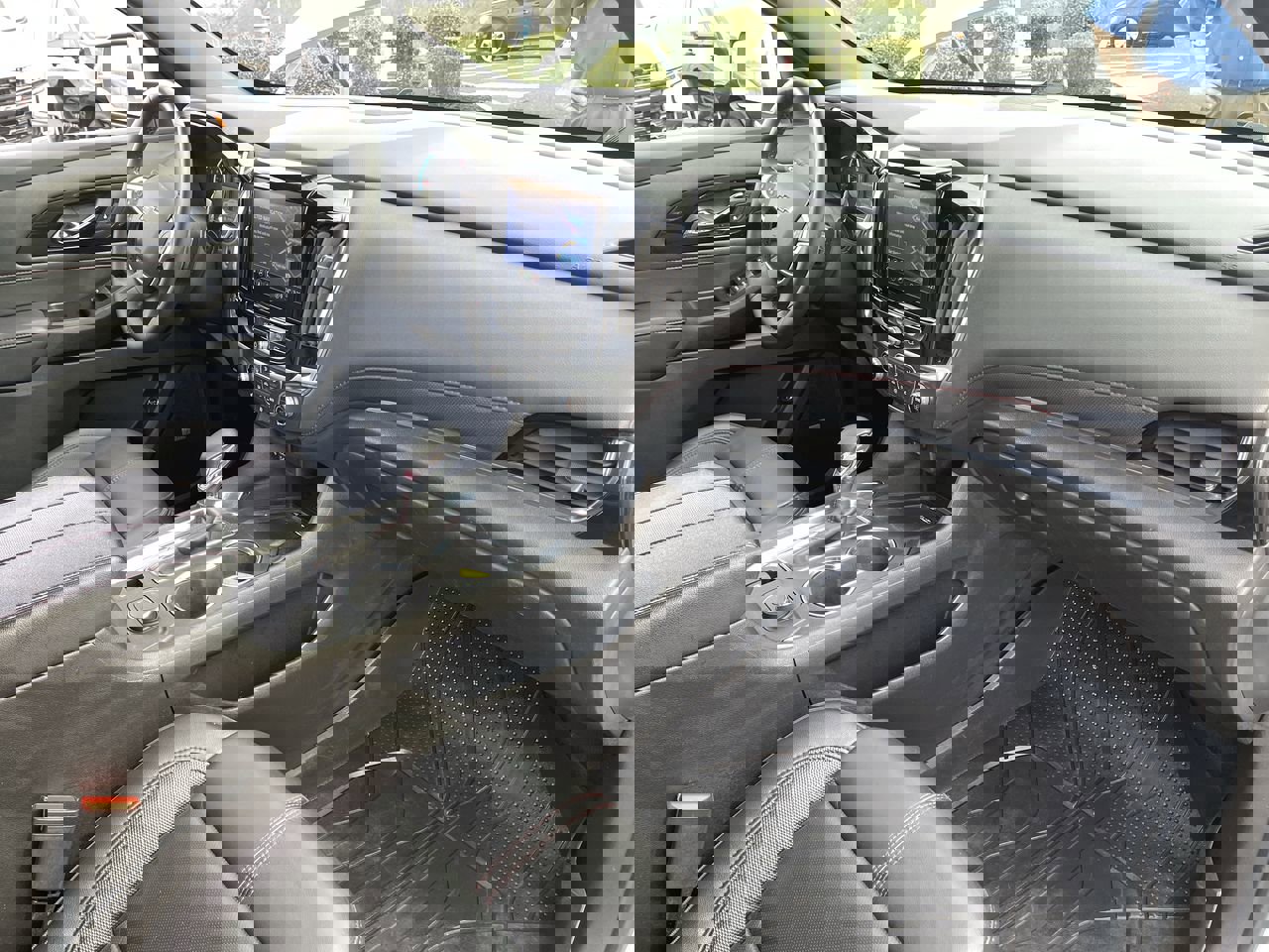 Used 2023 Chevrolet Traverse RS w/ LPO, Floor Liner Package image 29