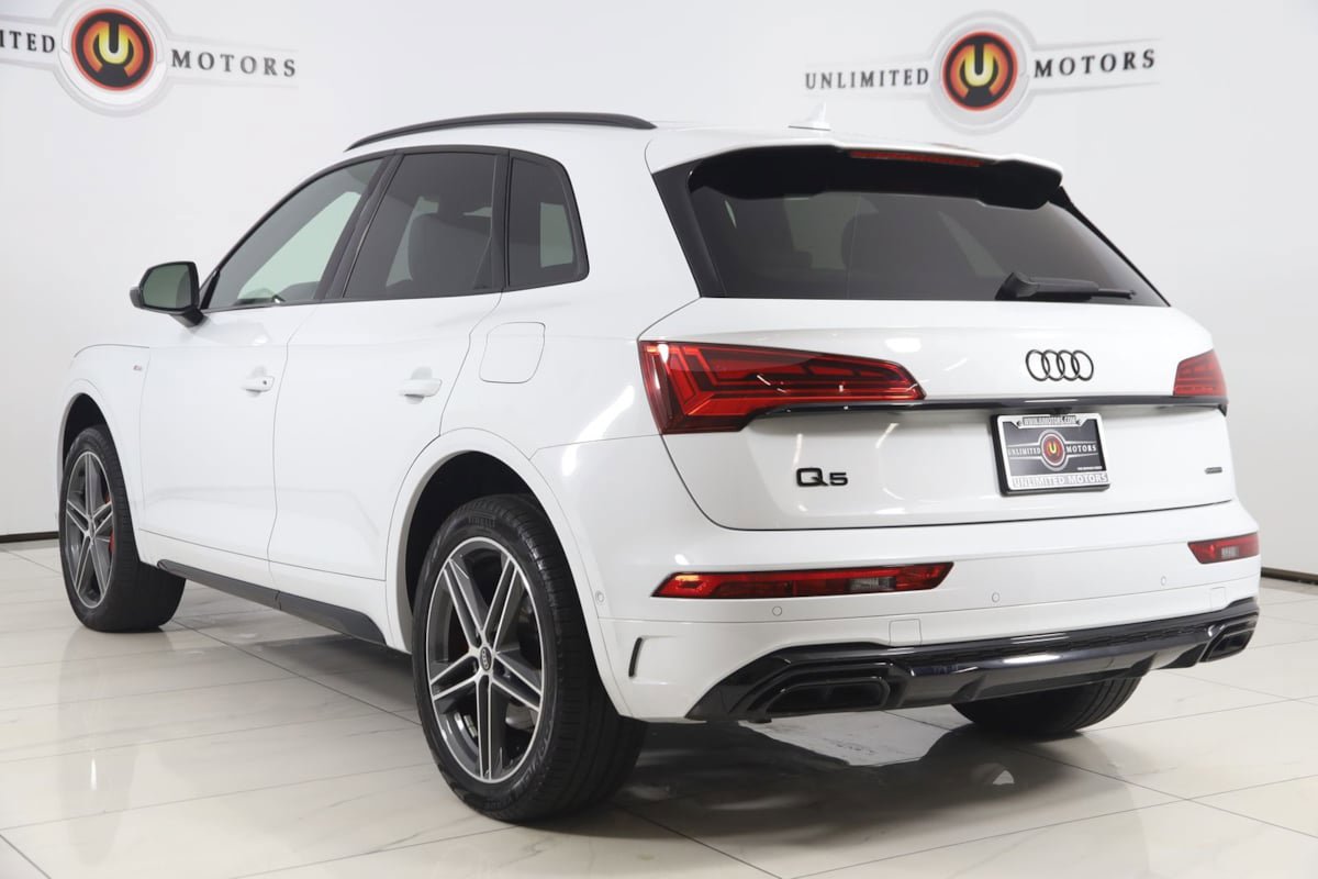 Used 2024 Audi Q5 e Prestige AWD/4WD image 4