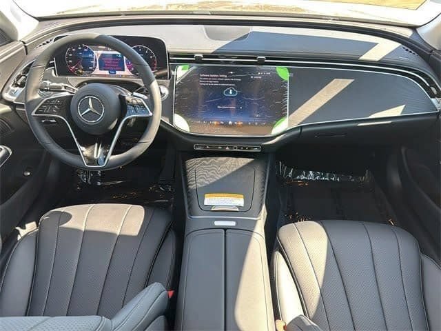 New 2026 Mercedes-Benz E 350 4MATIC Sedan image 10