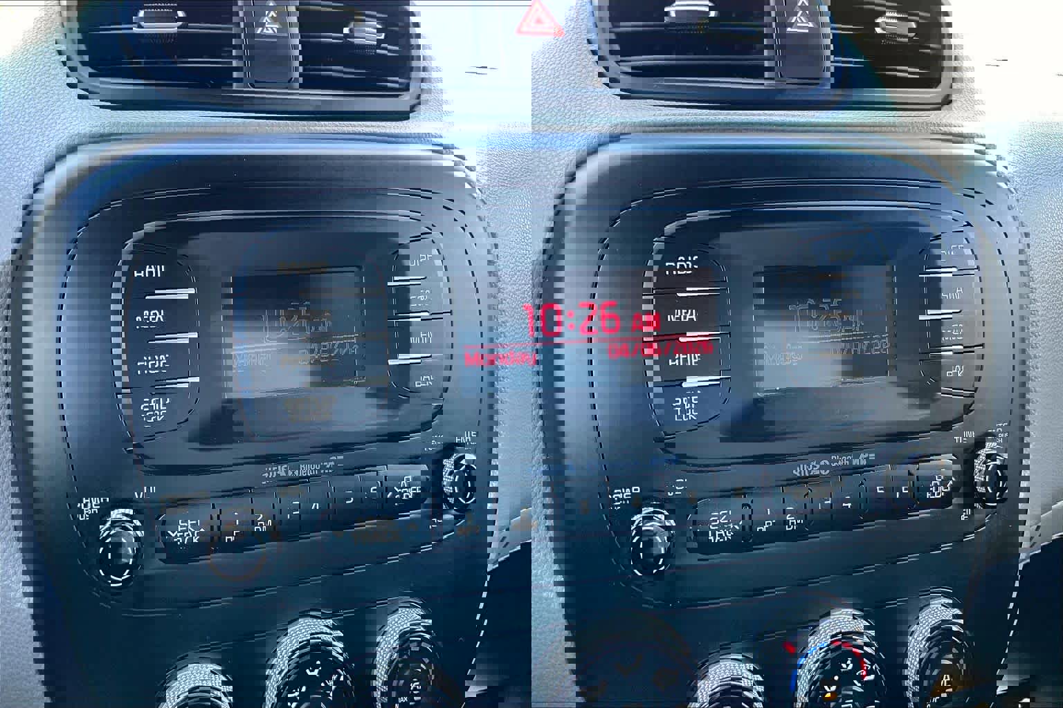 Used 2014 Kia Soul + FWD image 26