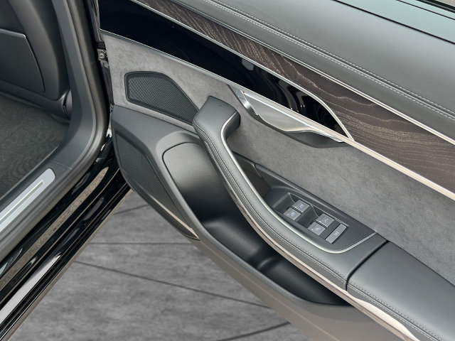 New 2026 Audi A8 L 3.0T AWD/4WD image 18