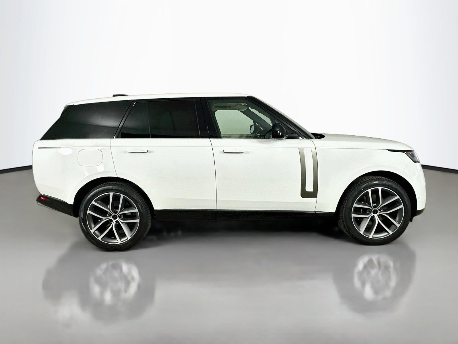New 2026 Land Rover Range Rover SE AWD/4WD image 4