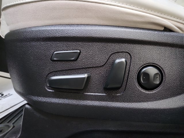 Certified 2022 Kia Telluride SX w/ SX Prestige Package image 27