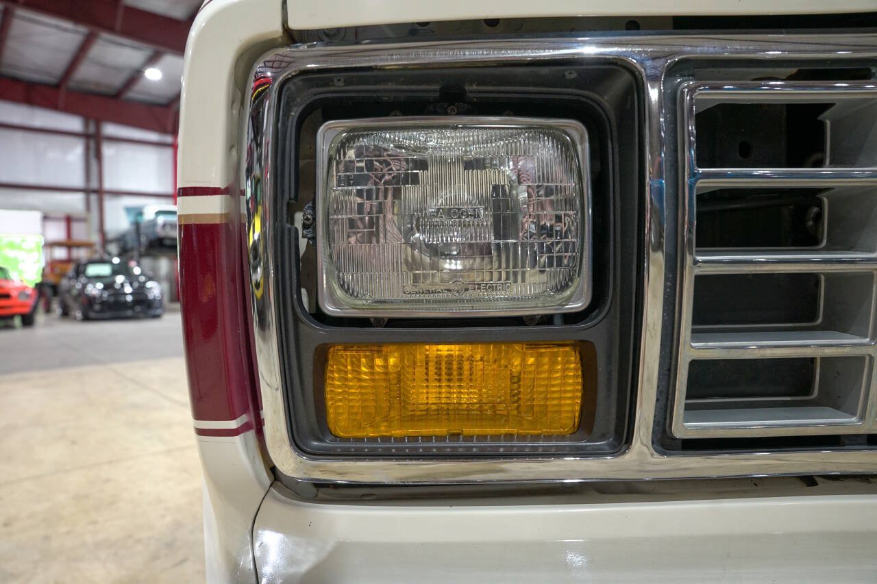 Used 1987 Ford E-150 and Econoline 150 RWD image 33