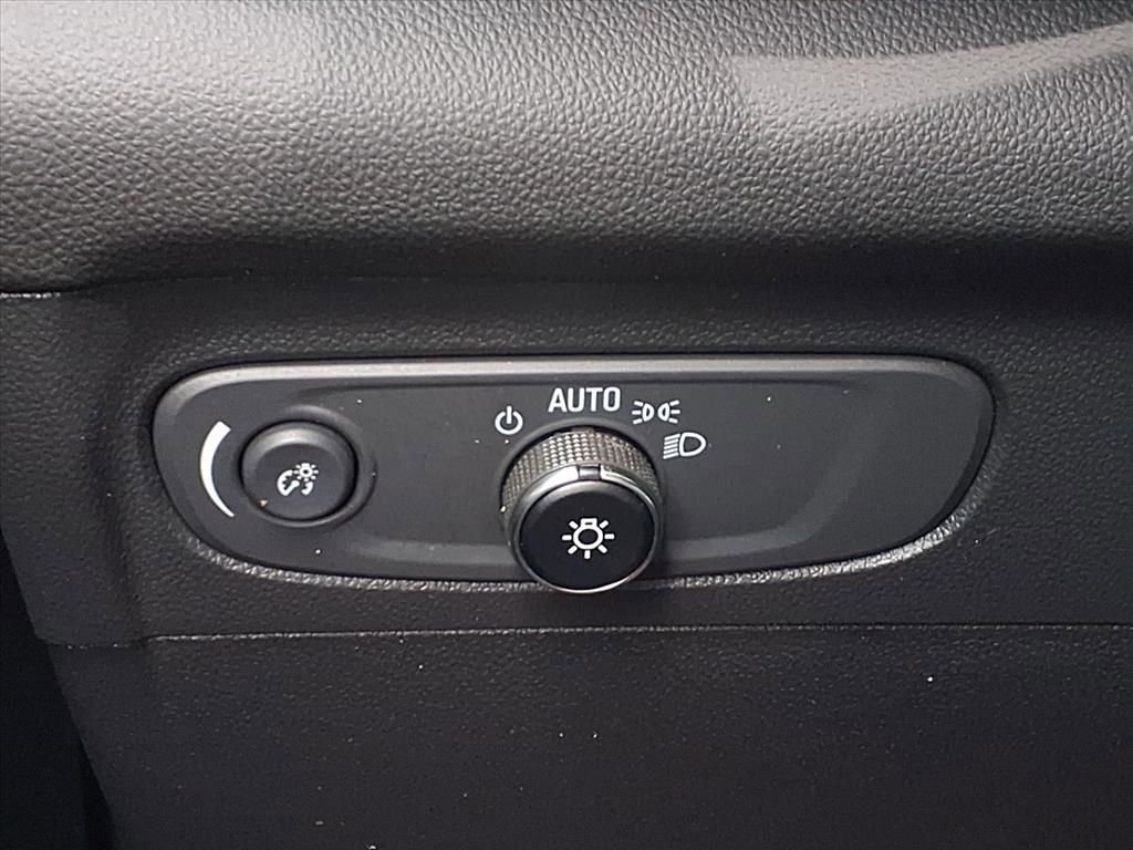 Certified 2023 Buick Envision Essence w/ Sport Touring Package FWD image 10