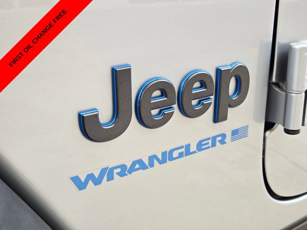 Used 2023 Jeep Wrangler Unlimited Rubicon 4xe w/ Cold Weather Group AWD/4WD image 12