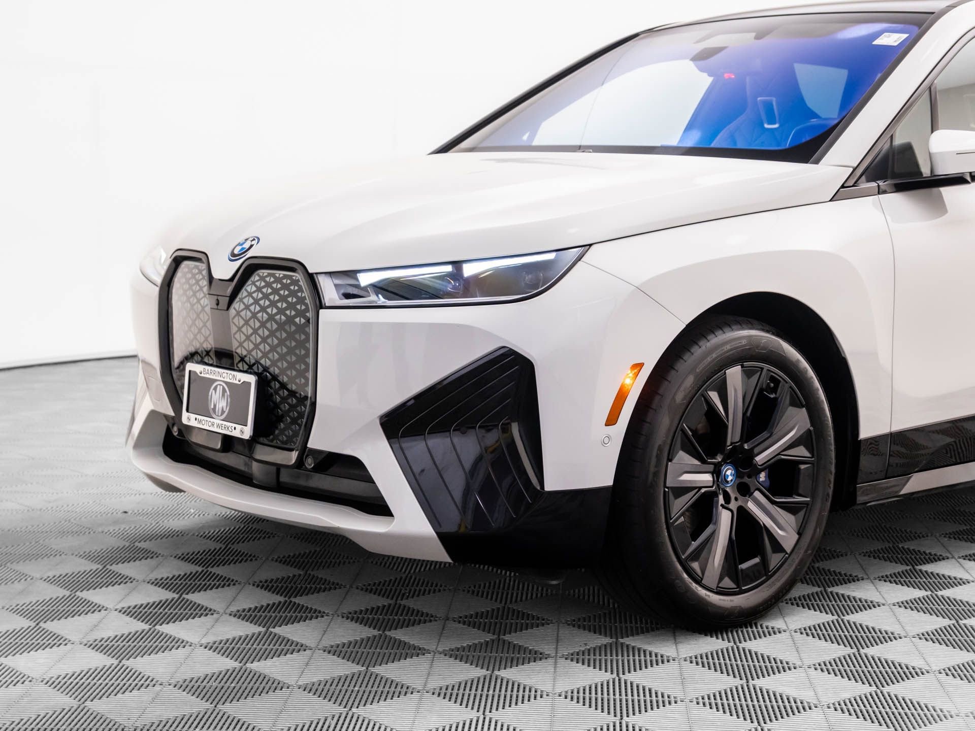 Certified 2023 BMW iX M60 w/ Executive Package image 36