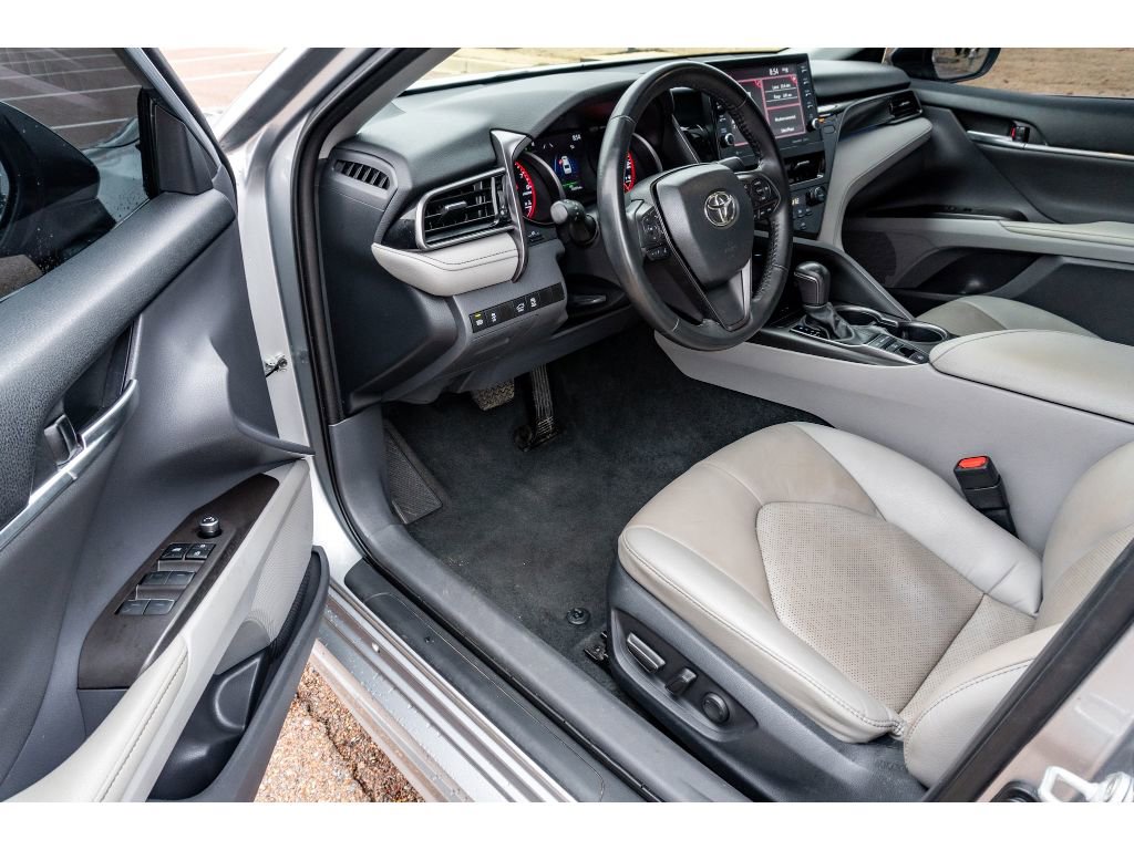Used 2024 Toyota Camry XSE image 9