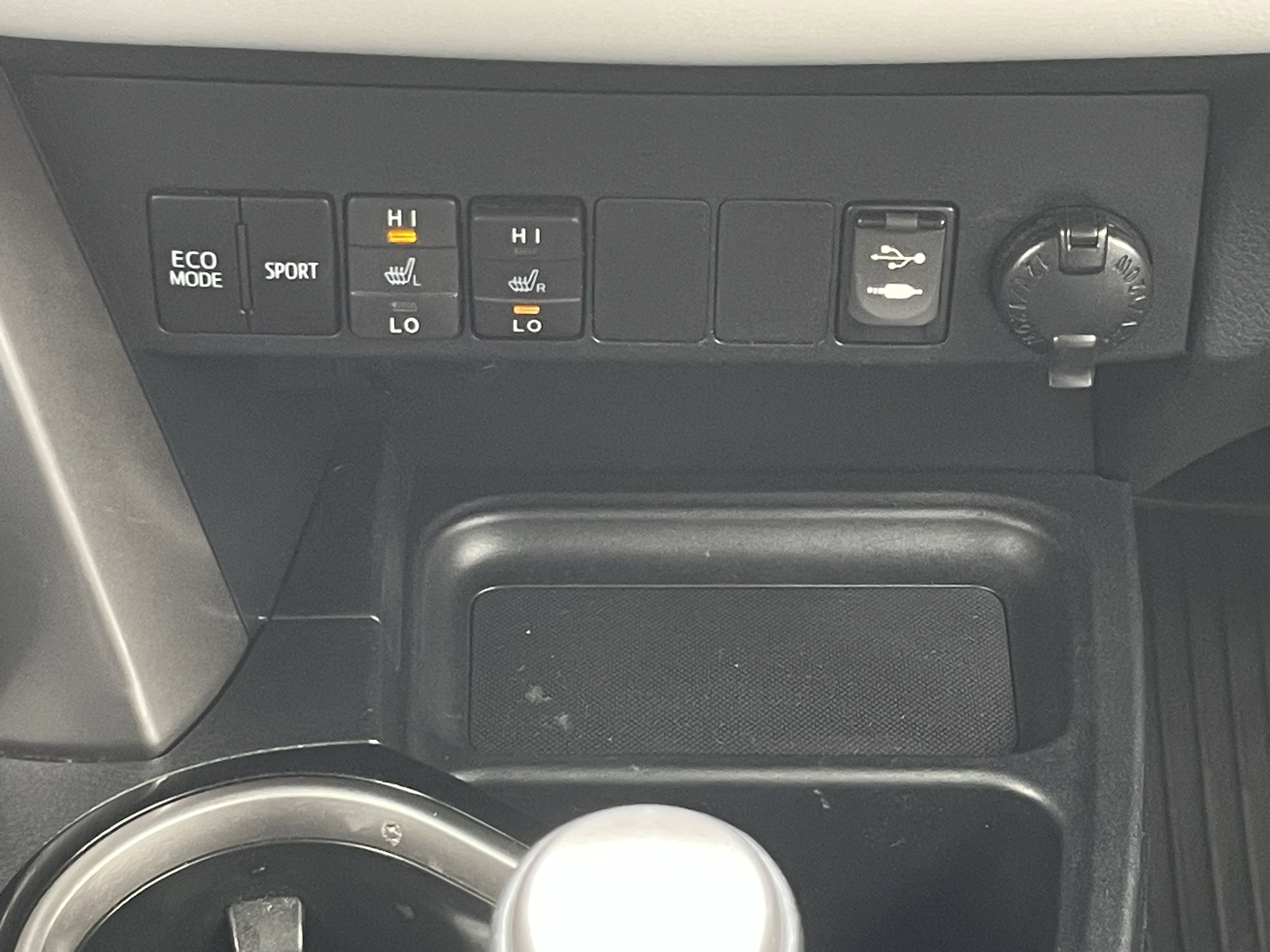 Used 2017 Toyota RAV4 Limited w/ Advanced Technology Package image 25