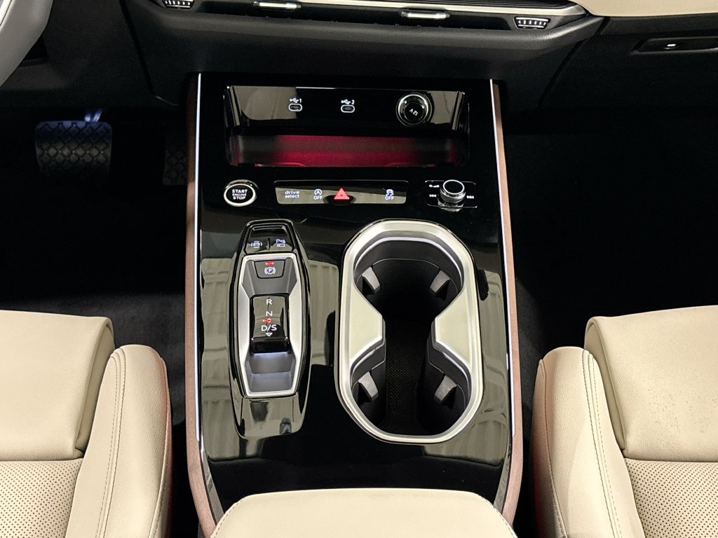 New 2026 Audi A6 Premium Plus AWD/4WD image 13