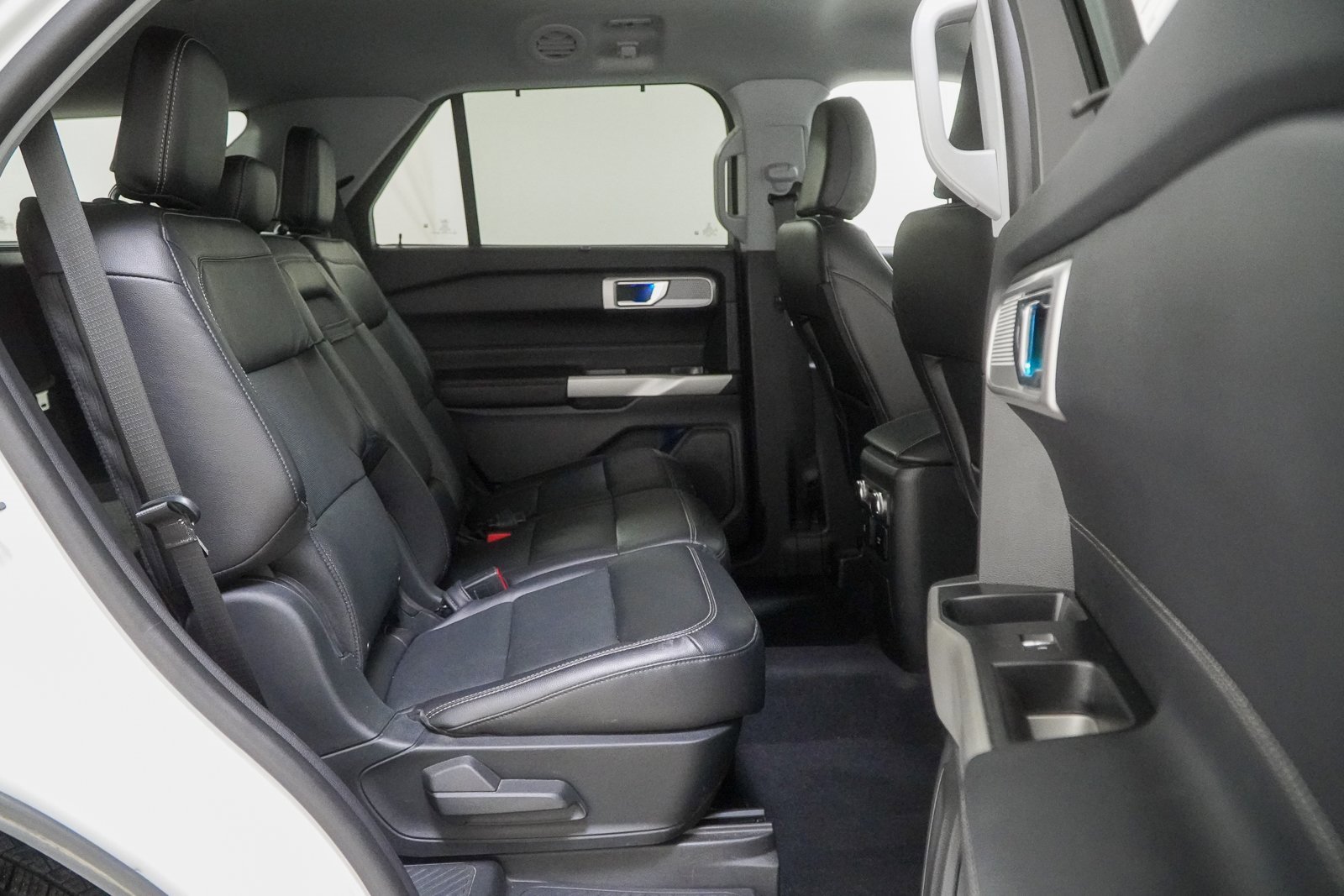 Used 2022 Ford Explorer Limited w/ Equipment Group 301A image 47