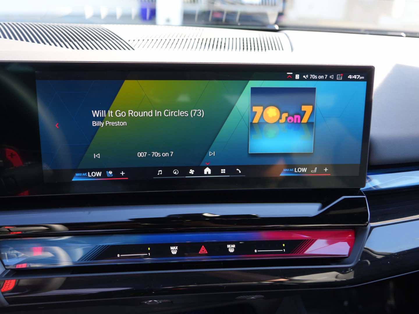 Used 2025 BMW M5 w/ Carbon Package image 25