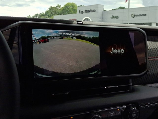 New 2025 Jeep Wrangler Rubicon w/ Convenience Group image 13