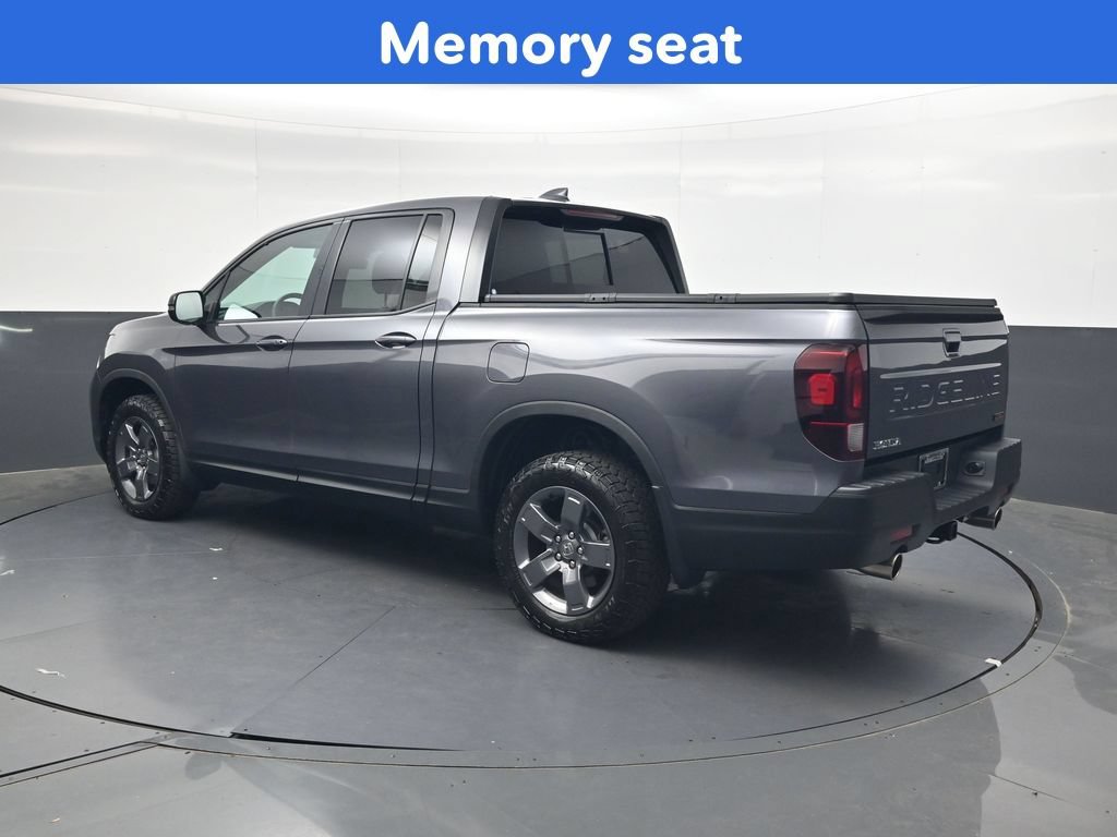 Certified 2025 Honda Ridgeline TrailSport image 6
