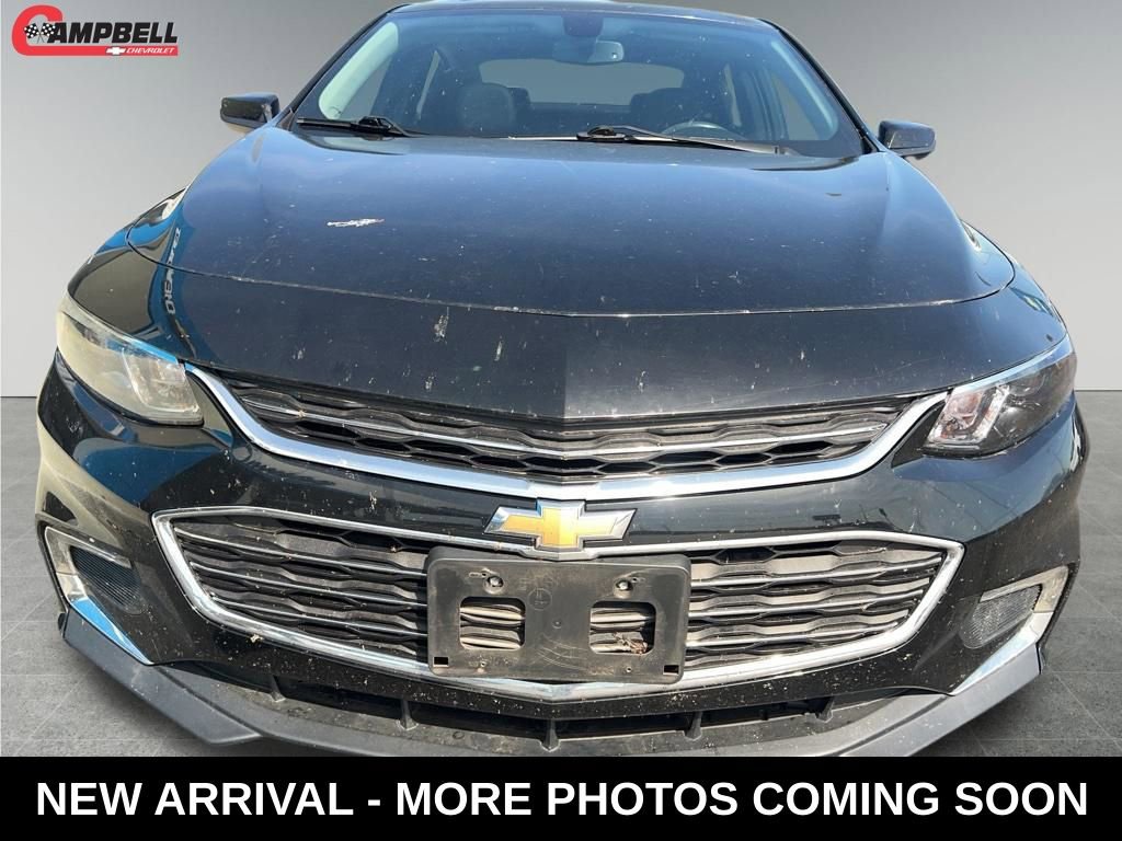 Used 2017 Chevrolet Malibu LT w/ Leather Package image 8
