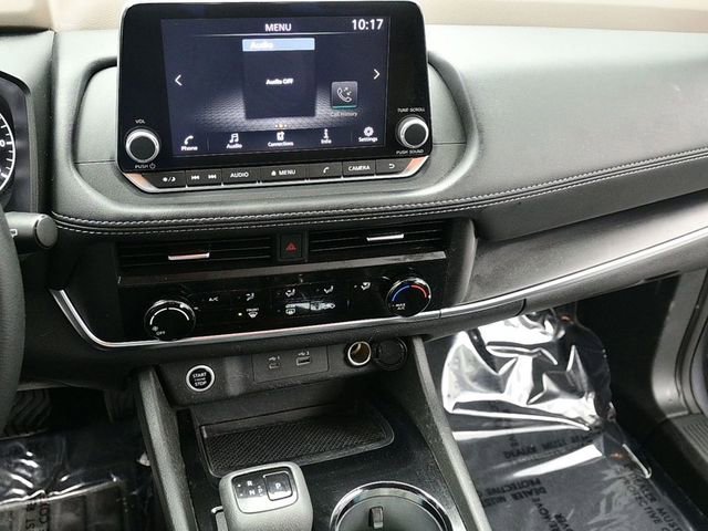 Used 2023 Nissan Rogue S image 19