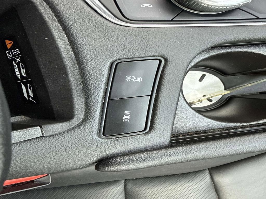 Used 2023 Cadillac XT6 Premium Luxury FWD image 21