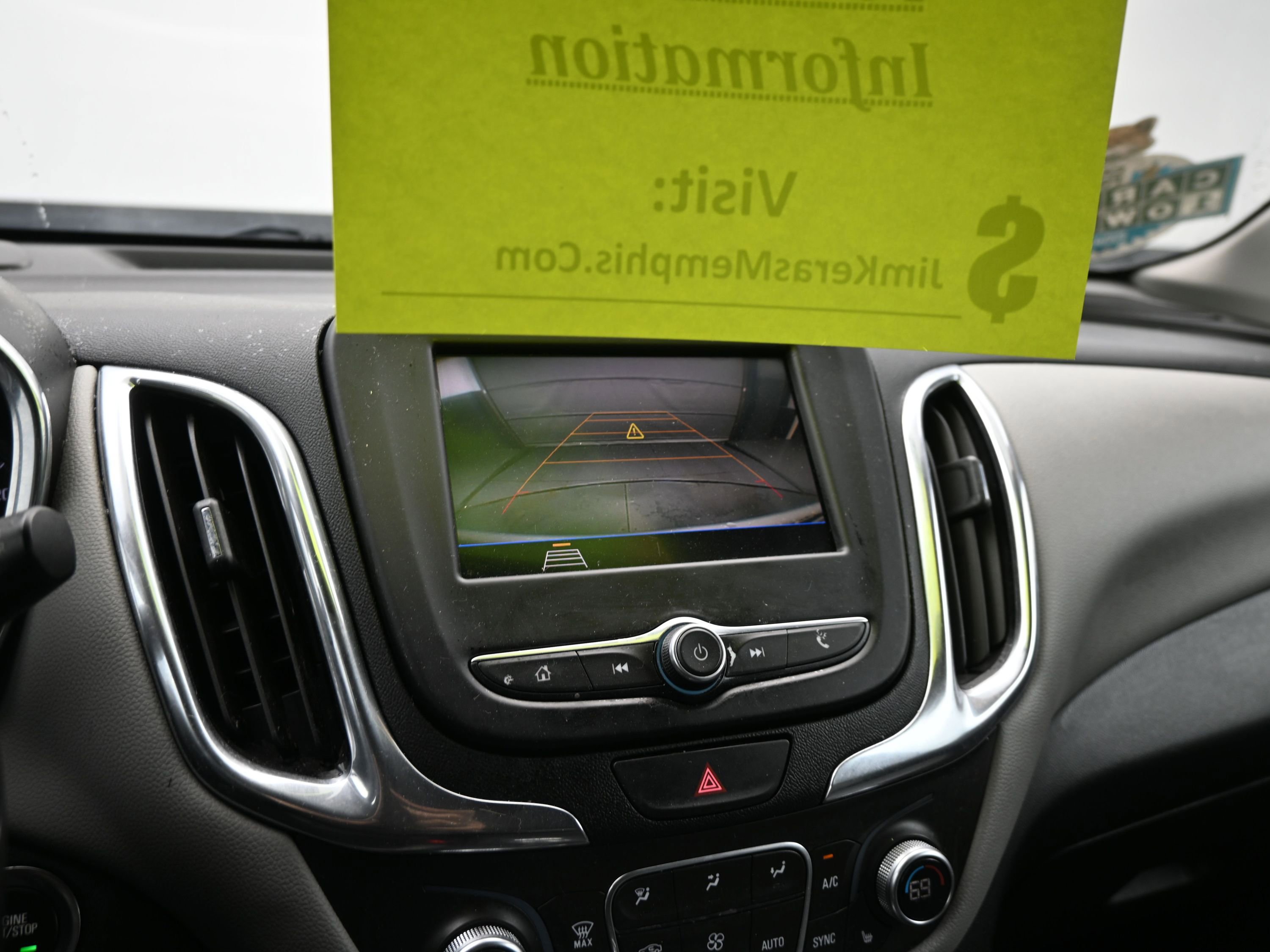 Used 2020 Chevrolet Equinox LT image 16