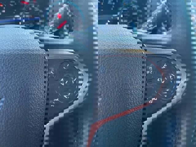 Used 2023 Chevrolet Traverse LT image 10