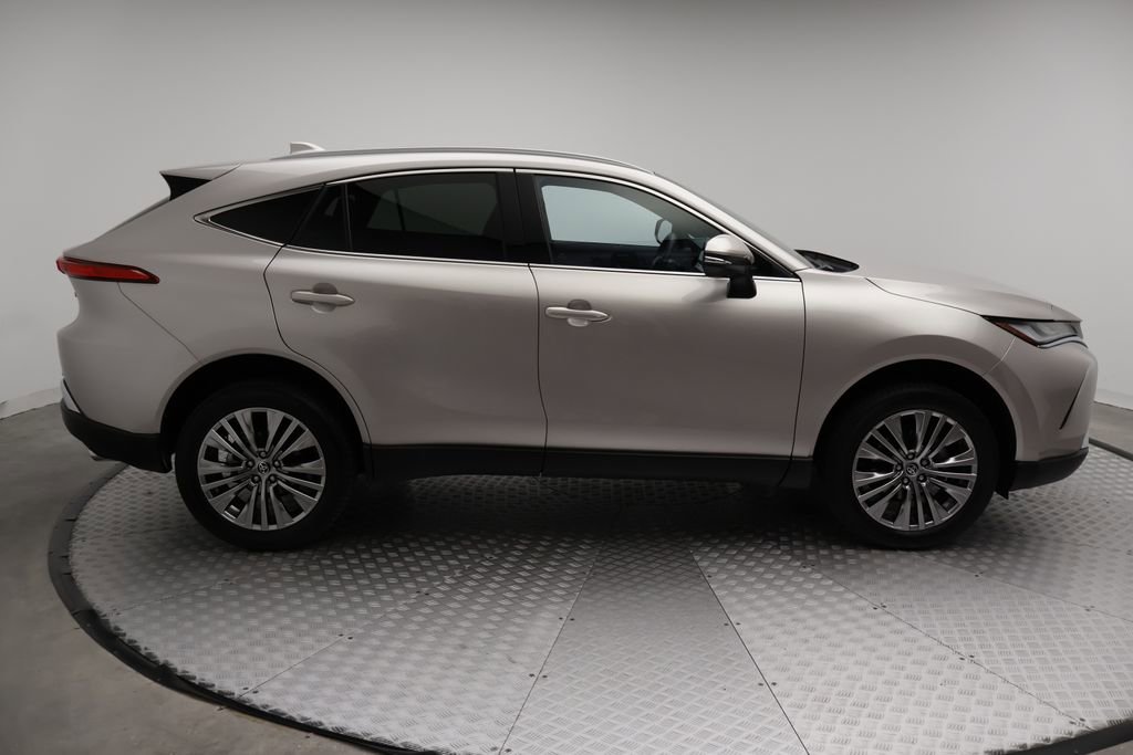 Certified 2024 Toyota Venza Limited image 7