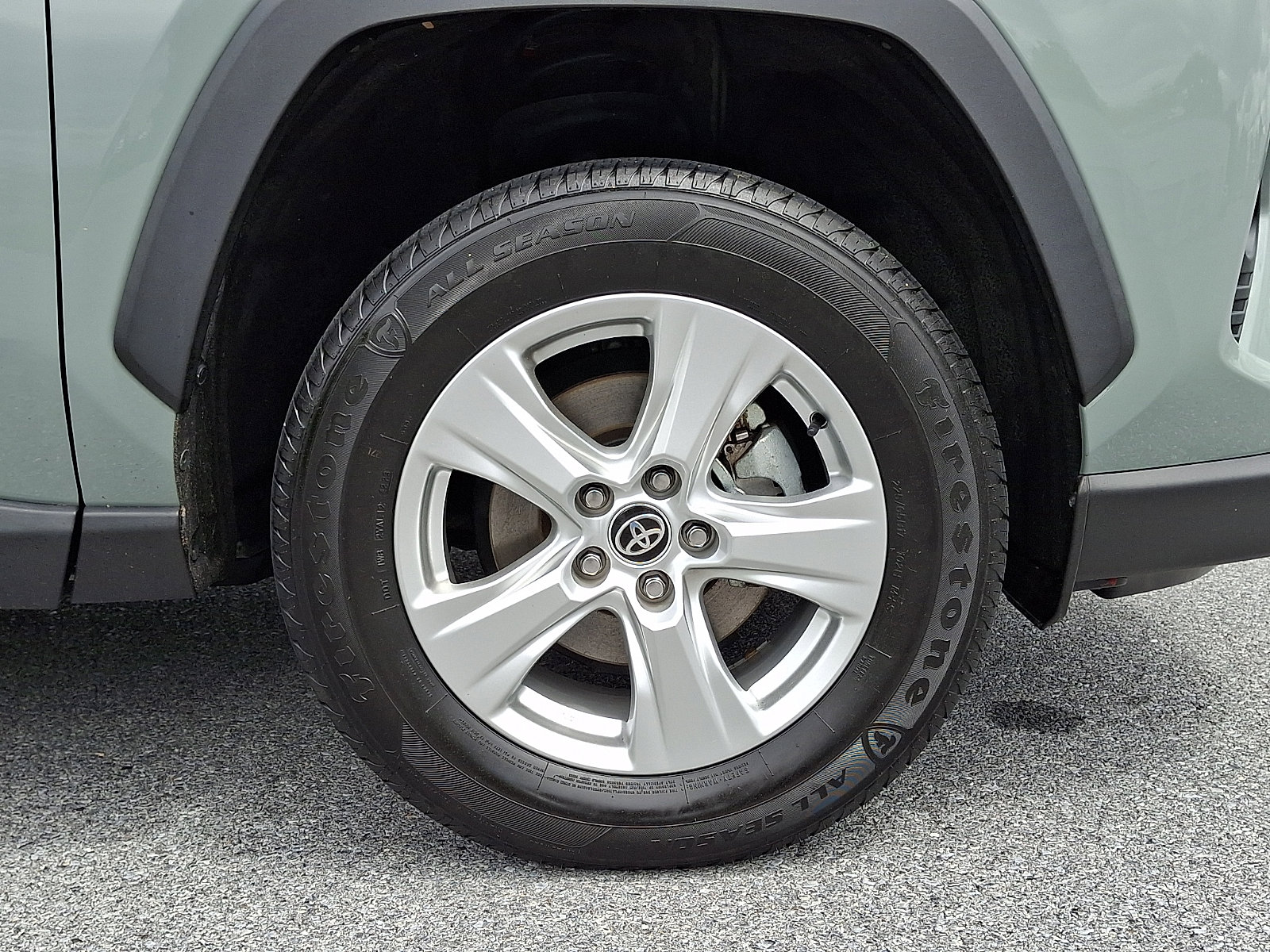 Certified 2021 Toyota RAV4 XLE w/ Convenience Package AWD/4WD image 9