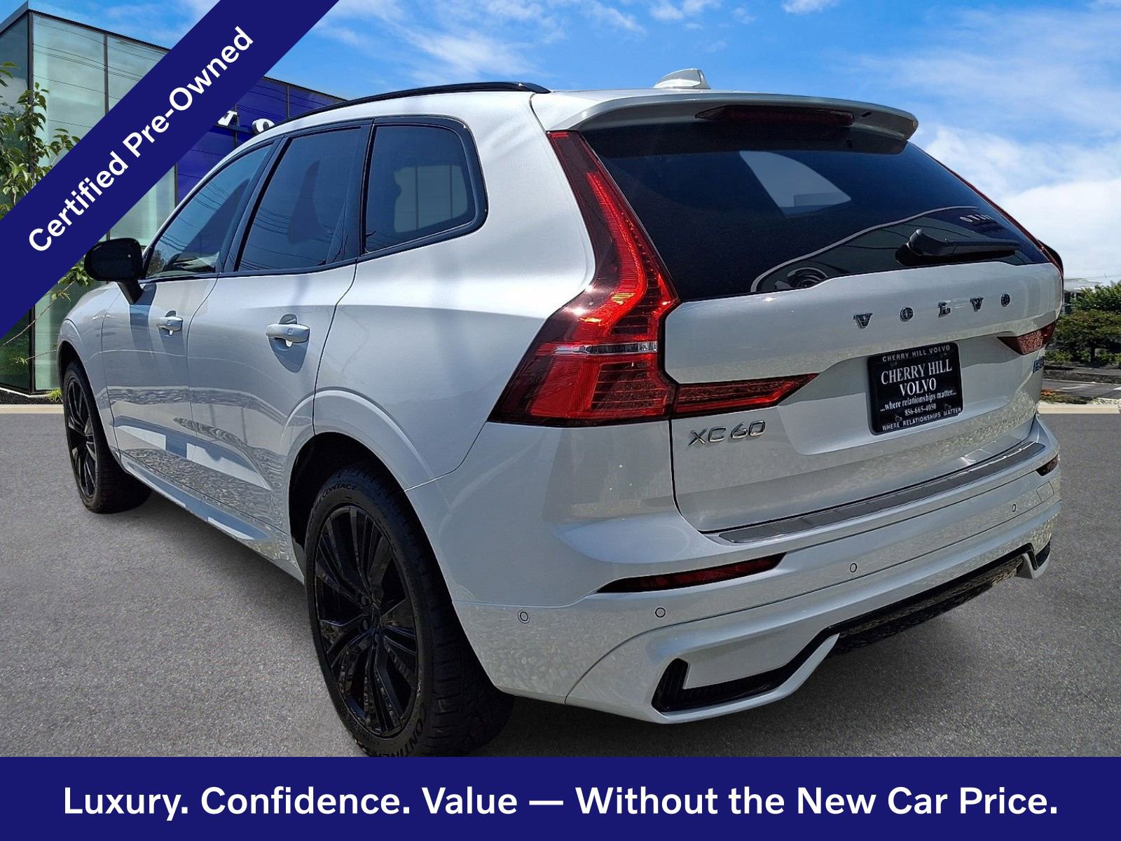 Certified 2024 Volvo XC60 B5 Plus w/ Protection Package Premier image 5