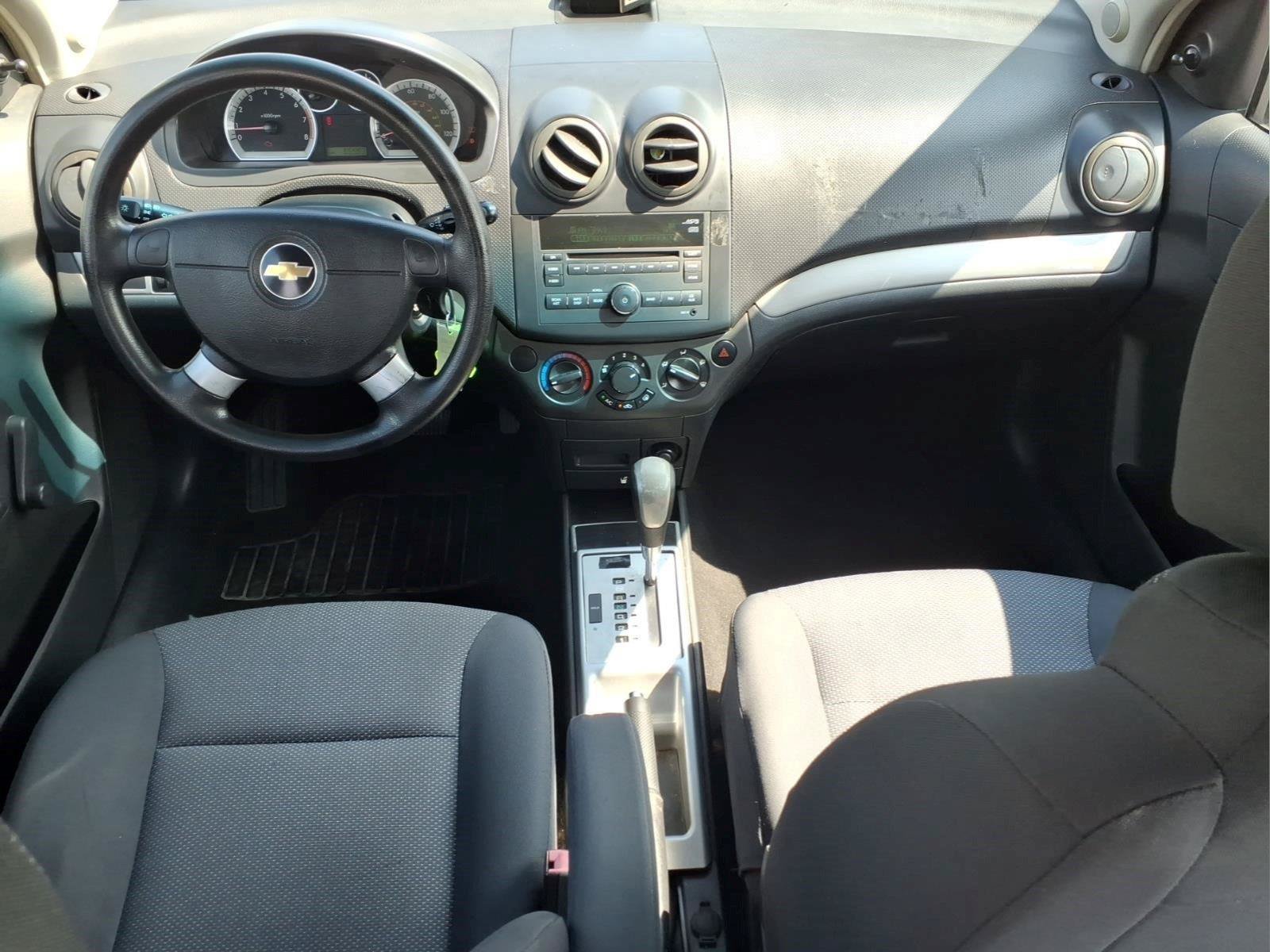 Used 2011 Chevrolet Aveo LT FWD image 7