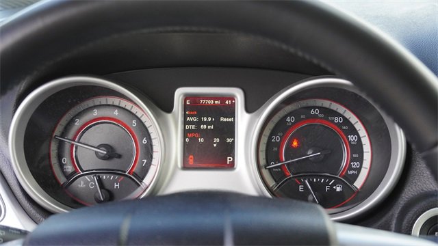 Used 2019 Dodge Journey SE image 31