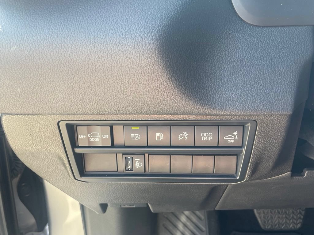 Used 2025 Toyota Sequoia SR5 AWD/4WD image 12