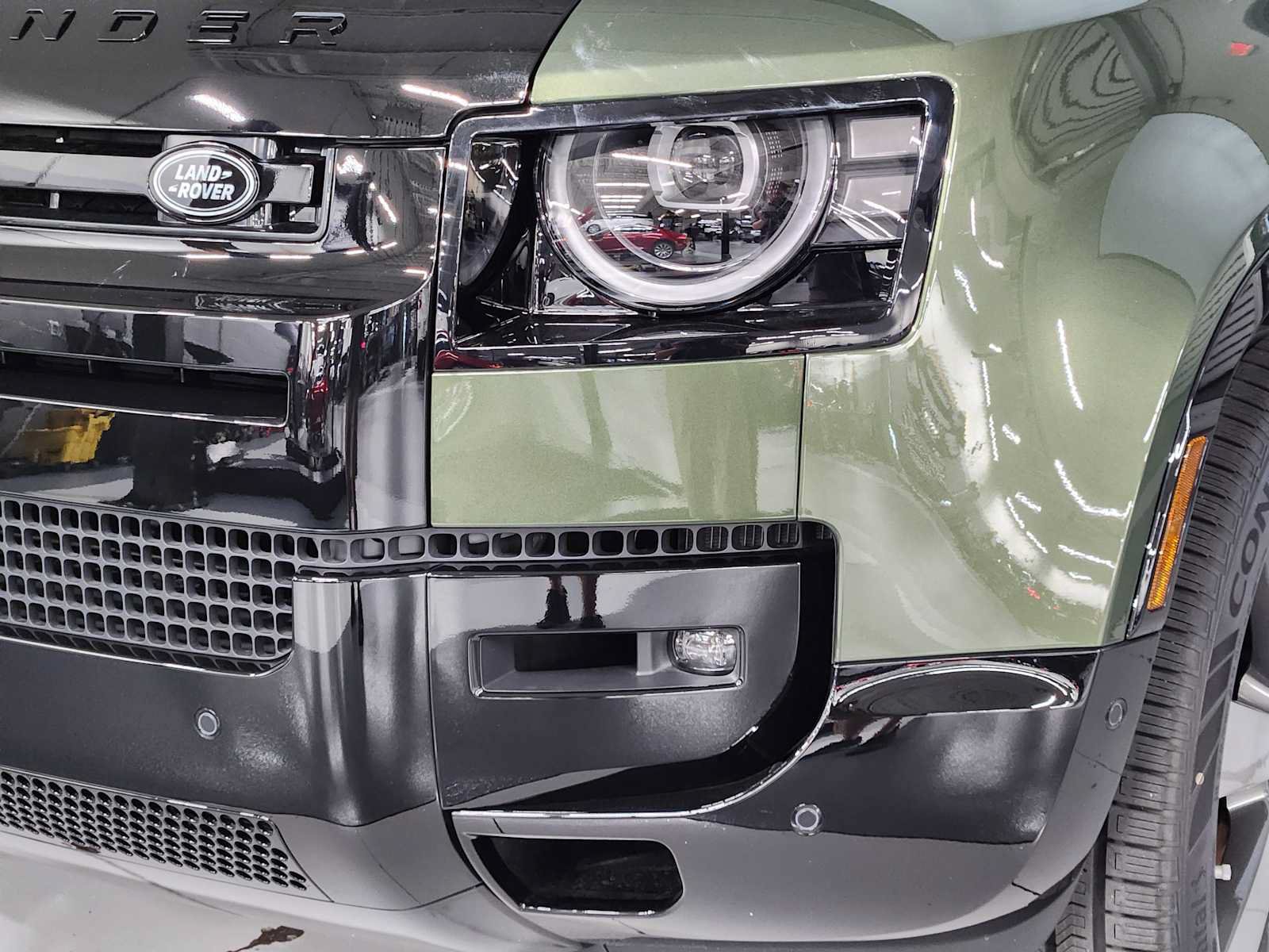 New 2026 Land Rover Defender 110 X AWD/4WD image 18