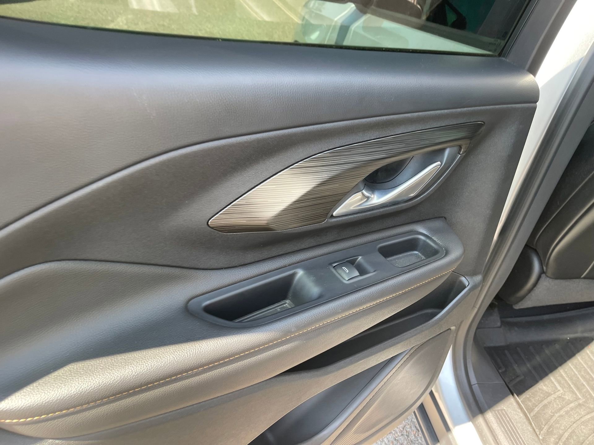 Used 2020 GMC Terrain SLT w/ Preferred Package image 21